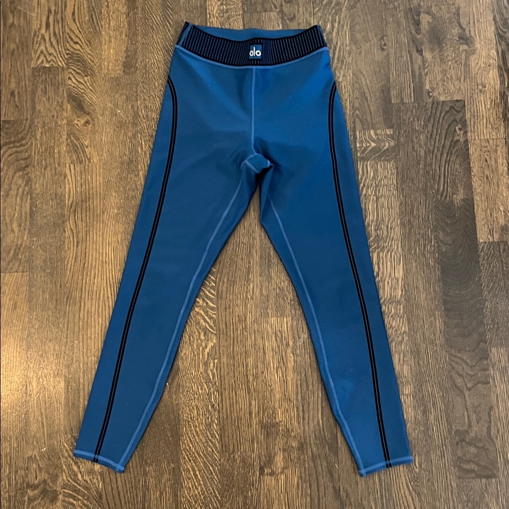 ALO Airlift High-Waist 7/8 Line Up Legging